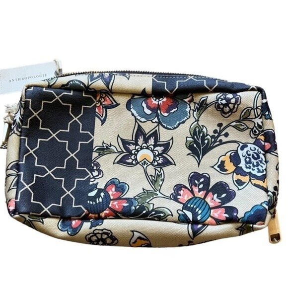 Anthropologie Miss Albright Hermitage Cosmetic Case NWT - Picture 2 of 5